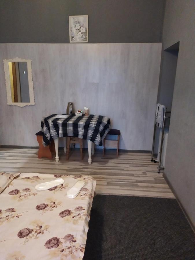 קייב Mini Hotel Na Gasheka מראה חיצוני תמונה